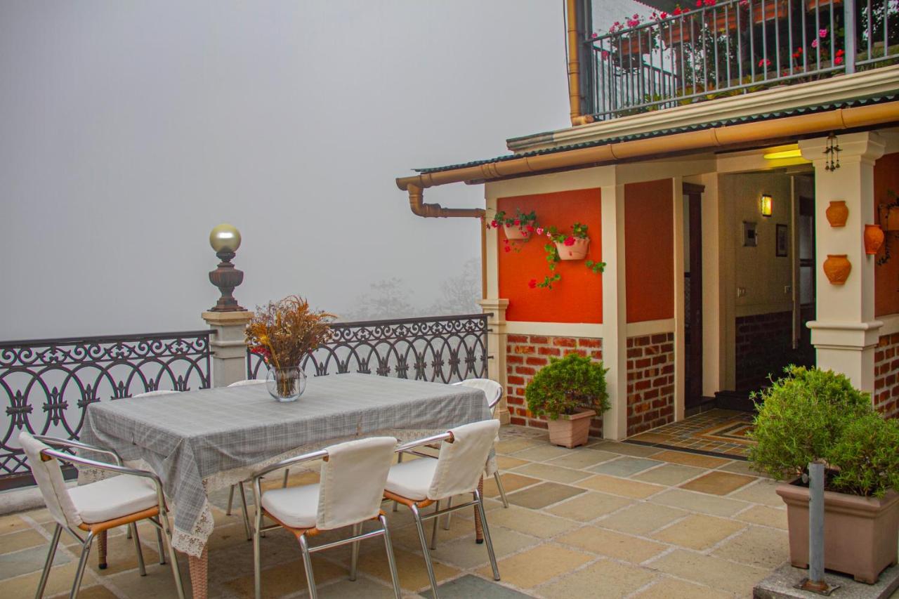 Amritara Luxury Villa Tosca, 강토크 외부 사진