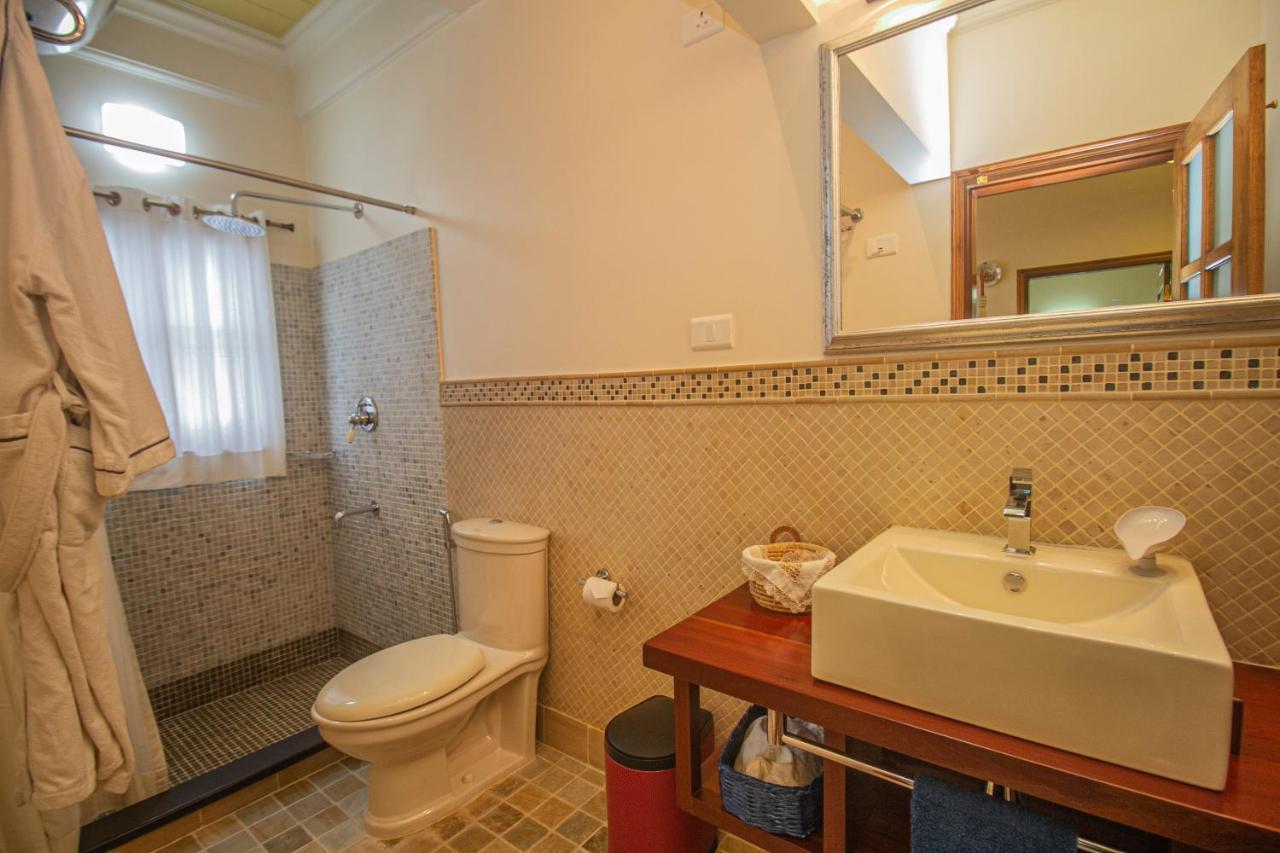 Amritara Luxury Villa Tosca, 강토크 외부 사진
